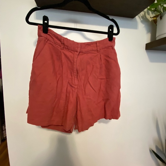 Old navy high waisted trouser short. Red size large. - Picture 1 of 1